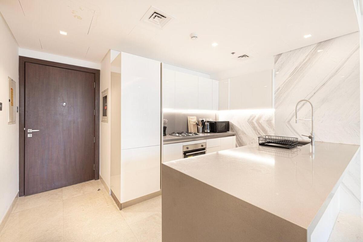 Apartment 1-br With Stunning Views Dubai