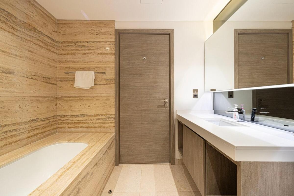 1-br With Stunning Views * Dubai