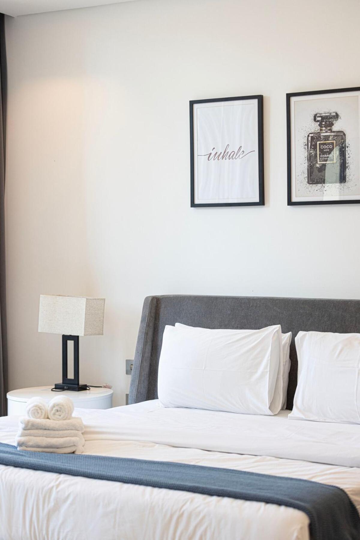 1-br With Stunning Views Dubai