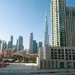 1-Br Apartment With Stunning Views